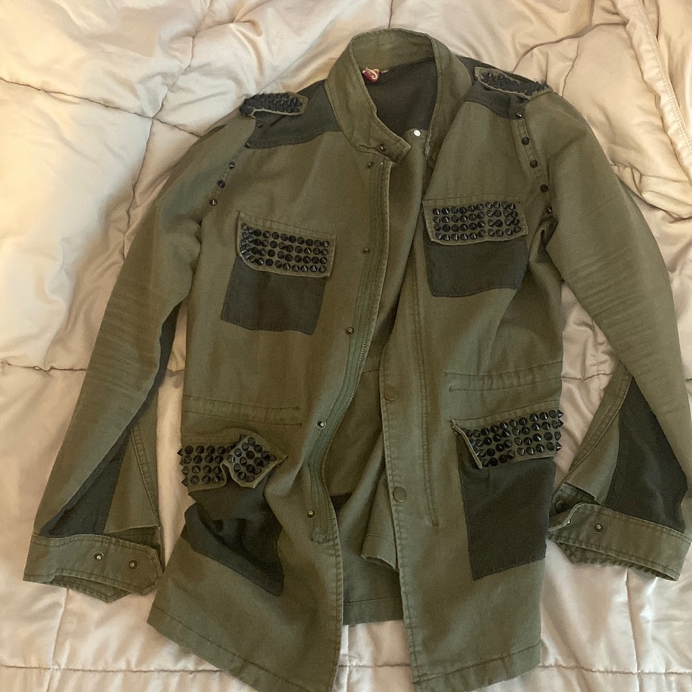 Army jacket with black spikes